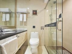 -柏纳酒店(百色市政府恒基广场店)