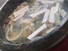 -墨脱石锅椰子鸡•香草鸭•东山羊(大东海店)