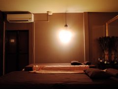 -迪瓦娜按摩和水疗中心