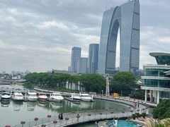 -苏州金鸡湖中茵皇冠假日酒店