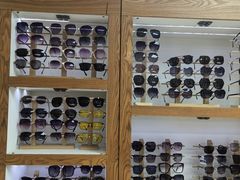 -沪睛眼镜蔡司官方授权店(金桥佳林路店)