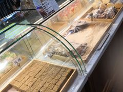 面包甜点陈列柜-清真全盛斋传统糕点(西羊市店)
