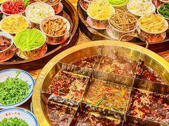 -小天鹅火锅·一线江景洪鼎旗舰店(洪崖洞店)