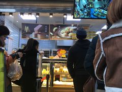 -鲍师傅糕点(江苏路店)