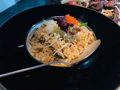 -穹六人间 people 6(岳阳路店)