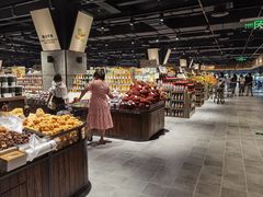 -胖东来生活广场(健康路店)