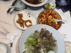 -犇逸·乐山跷脚牛肉·四川现炒(览海店)