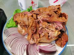 -红码头国际葡萄酒城(朝来绿色家园广华居店)