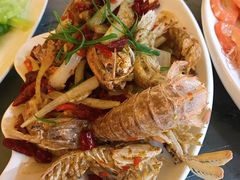 -覃记海鲜美食餐厅