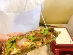 -沁屋面包店(人民东路店)