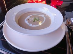 牛肝菌汤-wann lounge 低温慢煮牛排·清吧