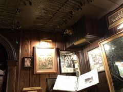 -Keens Steakhouse