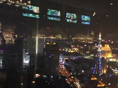 -云顶旋转自助景观餐厅