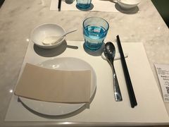 -港丽餐厅(高德置地店)