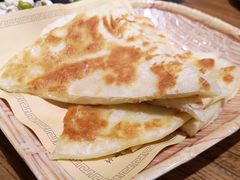 -东来菜馆•手抓海鲜家常菜•海鲜锅贴(鸽子窝店)