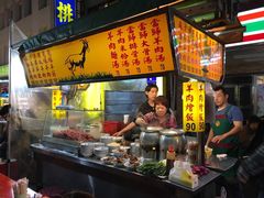 -六合夜市