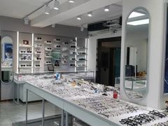 -潘多拉眼镜·蔡司依视路明月(潘家园店)