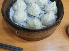-莱莱小笼·乔艾