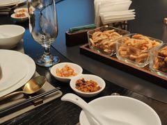 -忆江南·临江鱼馆