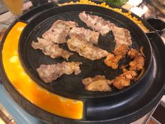 -三国惹火烤肉·中日韩烤肉集合店(百草路店)