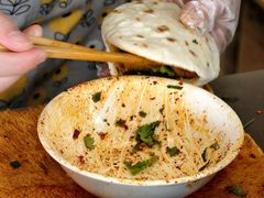 -曾笼笼牛肉饼