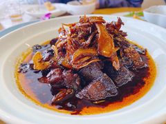 山珍五香坨坨肉-品味泸沽湖•民族特色菜(大落水店)