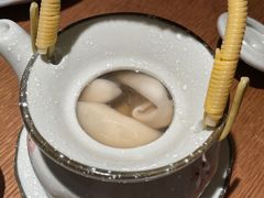 松茸海鲜汤土瓶蒸-水之惠鲜鱼料理(王府大街店)