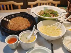 -绿草地·湘菜(酃湖师院店)