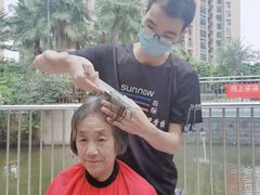 -首脑美容美发化妆美甲培训学校(龙岗校区)