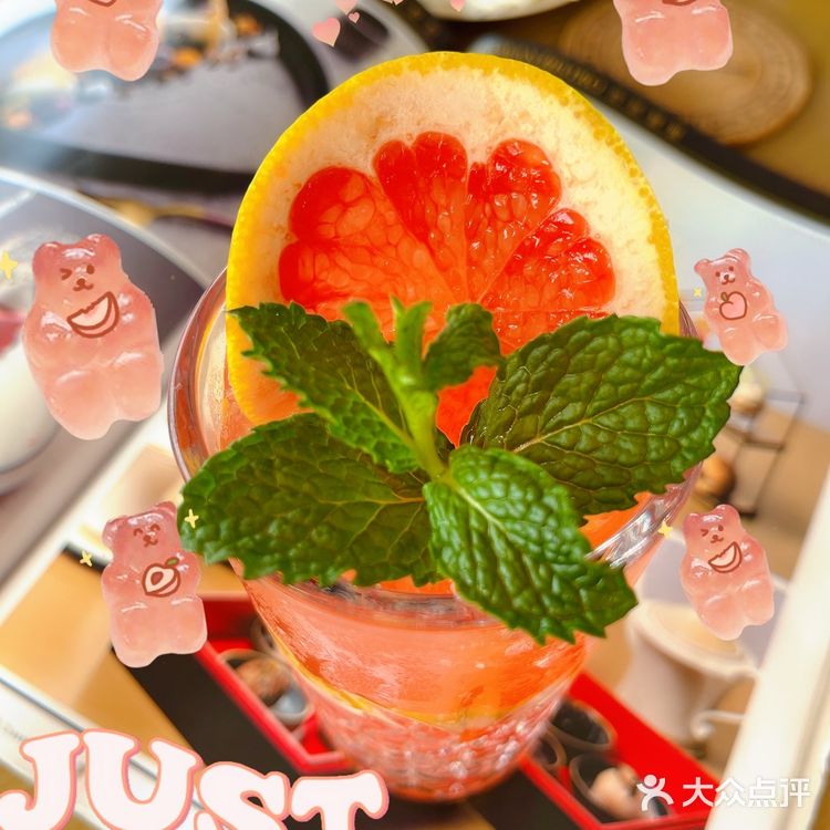 广州老地标爱群大厦｜17楼杏荟旋转餐厅享受下午茶的一天