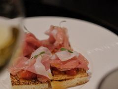 -wineapp葡萄酒餐吧(外滩金融中心店)