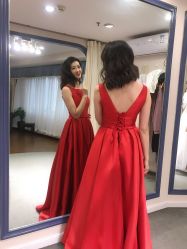 -Lady  Jane高端婚纱礼服馆