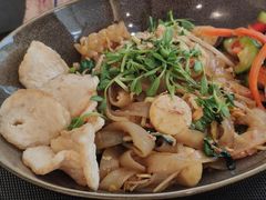 海鲜炒河粉-THE PAWON·8碗(古北SOHO店)