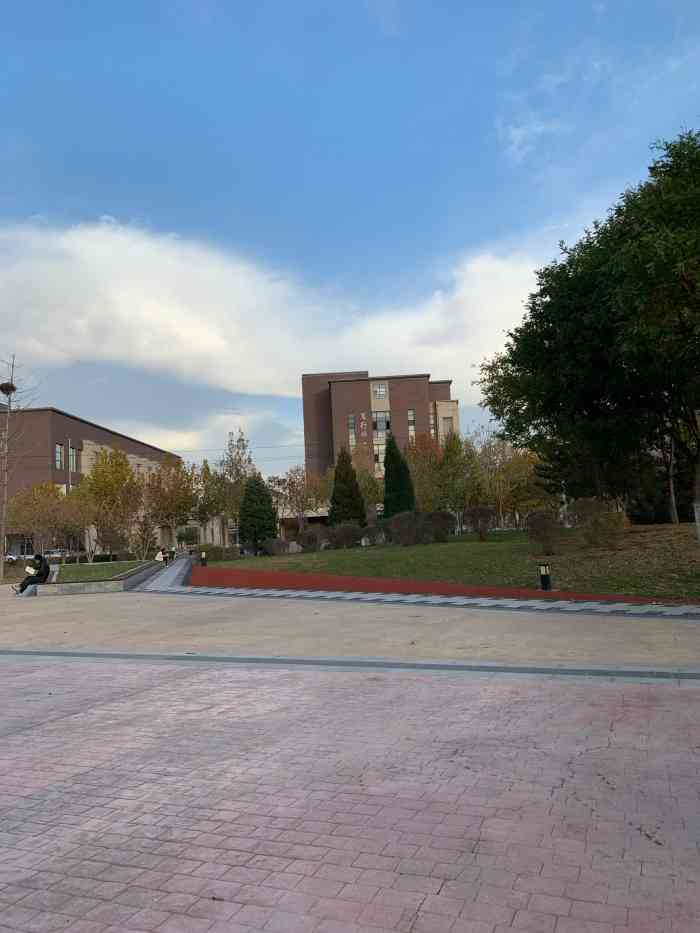 山西医科大学(榆次校区)-"前几天听到一个消息,我们山西医科大学最近.