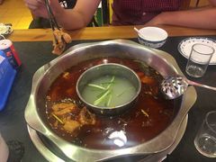 -重庆烧鸡公火锅(簋街店)