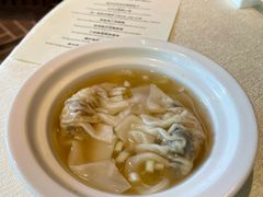 鹅肝鲜虾水饺面线-富临饭店