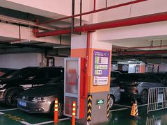 -汇智国际商业中心·停车场