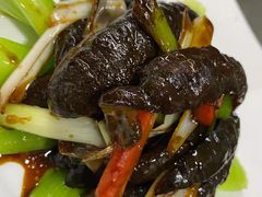 -泉畔人家·老济南经典鲁菜(大明湖店)