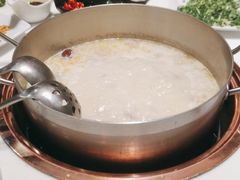 -洪氏嗨捞·猪肚鸡火锅(阳光天地店)