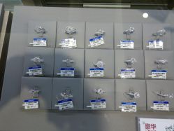 -威德钻石-克拉钻大本营(南京东路店)