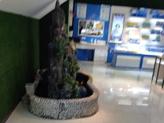 -现代眼镜批发城(威海路店)
