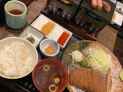 -牛かつもと村(原宿店)
