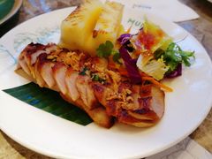 西贡炭烧烤猪颈肉配菠萝-美奈小馆·东南亚菜(福田星河COCO Park店)