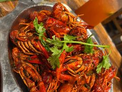 -亮亮虾城·地道油焖大虾(吴家山总店)