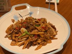 -呷湘厨·鱼汤捞饭·剁椒鱼头·辣椒炒肉(国家会展中心店)