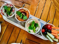 蘸酱拼盘-ELI FALAFEL Lebanese&Mediterranean黎巴嫩美食(富城路店)