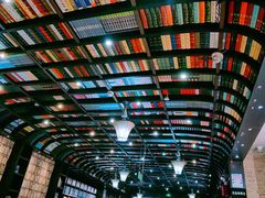 -钟书阁(松江泰晤士小镇店)