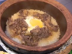 窝蛋肥牛煲仔饭-润泽园海南椰子鸡·糟粕醋火锅(拱北店)