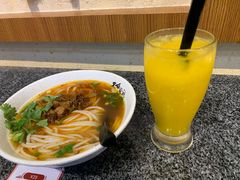 -黑白电视长沙小吃(美林M·LIVE天地东座店)