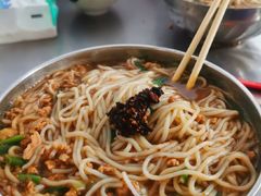 -正宗杨记普洱酸醋米线(总店)